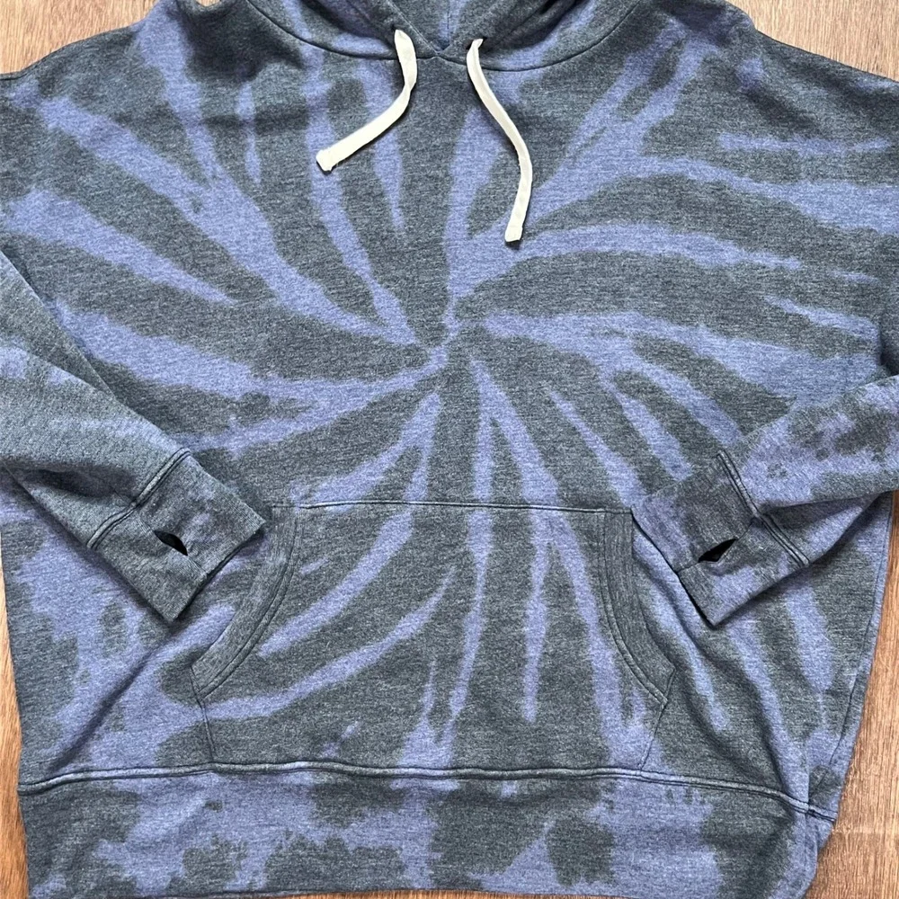 Zella Womens XL Blue Tie Dye Spiral Hoodie Sweatshirt Thumbholes NR446307MI FA20 - Picture 5 of 10